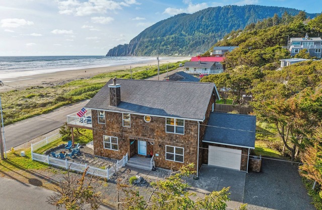 Sea LaVie MCA#1020-Oceanview, dogs ok, Gas BBQ, Firepit, 4 bdrm., fenced yard