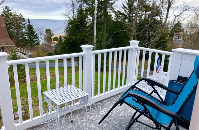 Sea Rose Cottage - Cozy, Comfortable, Ocean Views on Orr's Island, Harpswell, ME