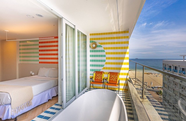 Sea View and Balcony with Bathtub | Q4