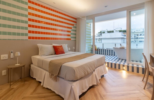 Sea View and Balcony with Bathtub | Q12