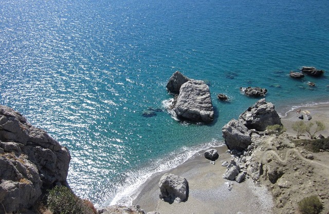 Sea view apartments in the heart of the fishing village of Kastri/Keratokampos