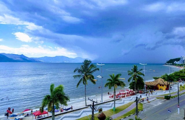 Sea view apartment in Martin de Sá Caraguatatuba