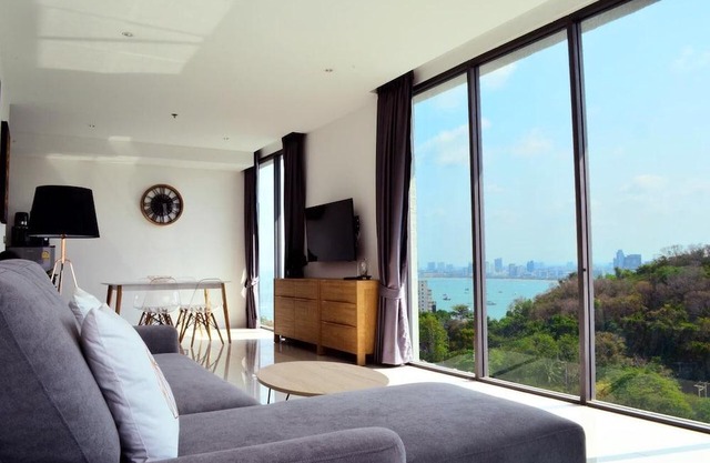 Sea View Apartment @The Point Pratumnak #2