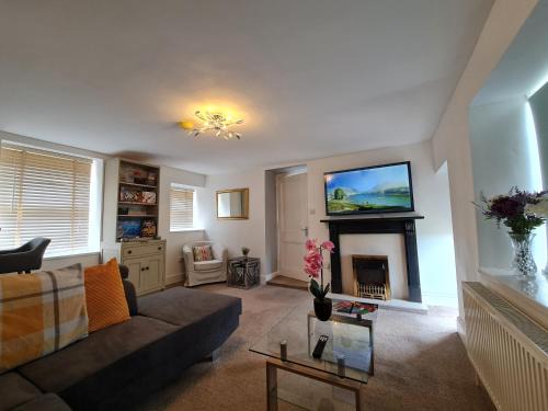 Sea view cottage near snowdon & coastal trails