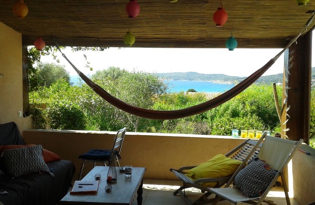 sea ​view house 10 minutes walk from the beach Pero in a quiet residence