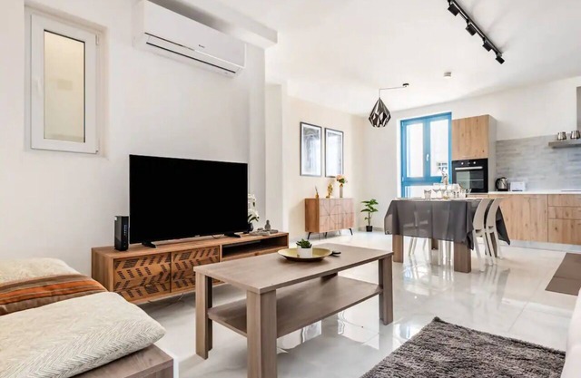 Sea View Luxury Apartment in Valletta
