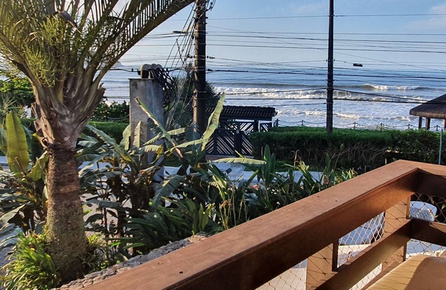 Seafront Residence - Condominium right on the sand