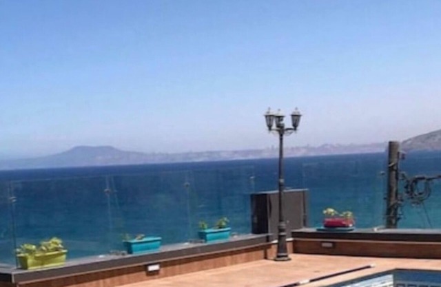Seafront villa with pool in Oran Ain el turck, 0️⃣0️⃣3️⃣3️⃣6️⃣3️⃣6️⃣7️⃣9️⃣1️⃣2️⃣9️⃣4️⃣