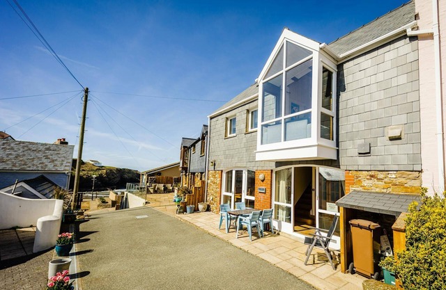 Seaglass, Haverfordwest