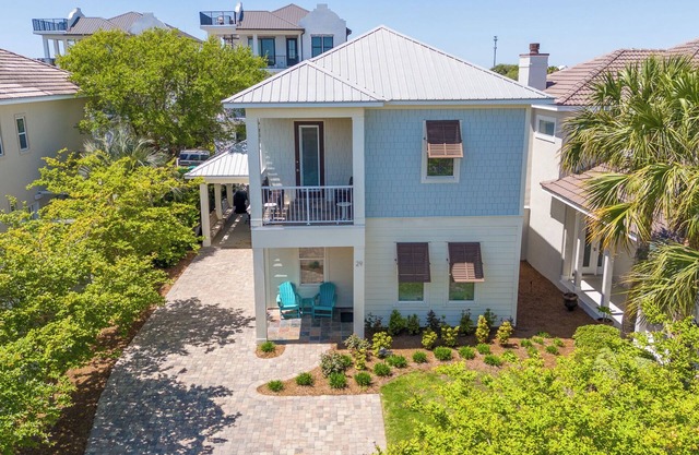 Seas & Greetings - Dog Friendly, Luxury Beach Home, 2 Pools, 5 Bedroom 4.5 Bath