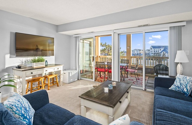 Seascape 3 Located in the Popular Heron Harbour!
