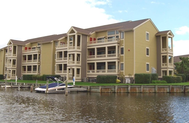 Seascape-Heron Harbour 206-10-Baywater 120th St,Free WiFi,Pool,W/D,AC