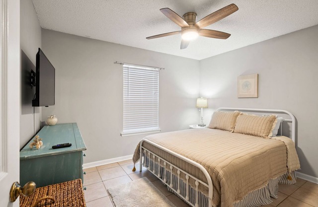Seashore Cottage | 3 Bed, 2 Bath