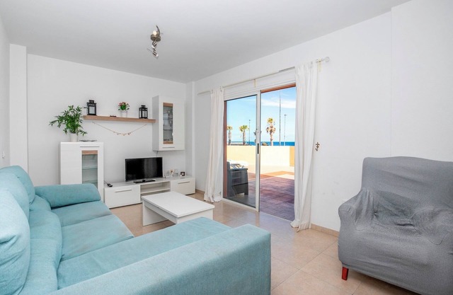 Seaside Escape, Pool & Terrace in Puertito Güímar