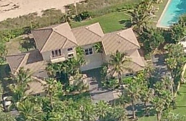 Seaside Escape South Townhouse - 2 BR / 2 Bath Beachfront Retreat w/Pool