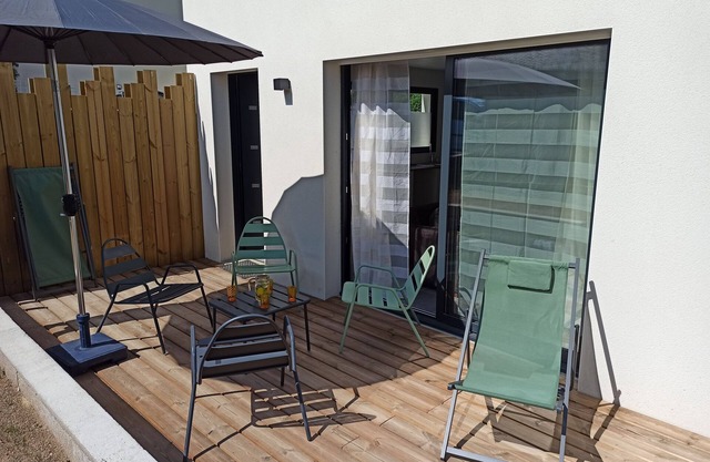 Seaside house 5 minutes walk from the beach!