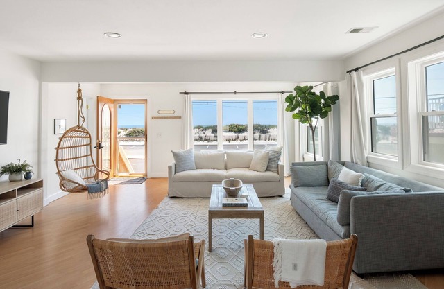 Seaside park oceanfront oasis