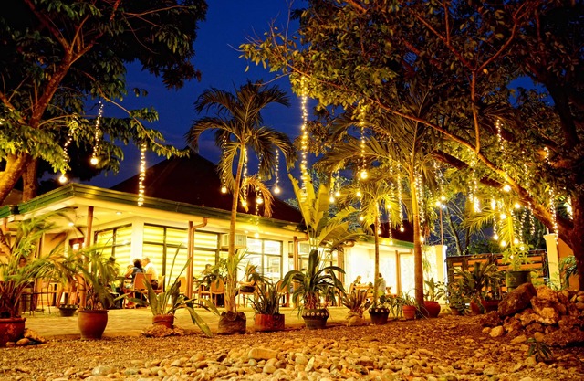 Seasons Hotel and Convention Center