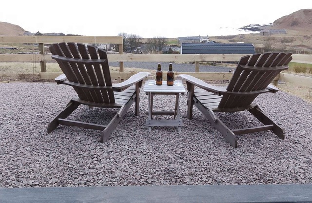 Seaview Cabin, Walk to the beach & harbour