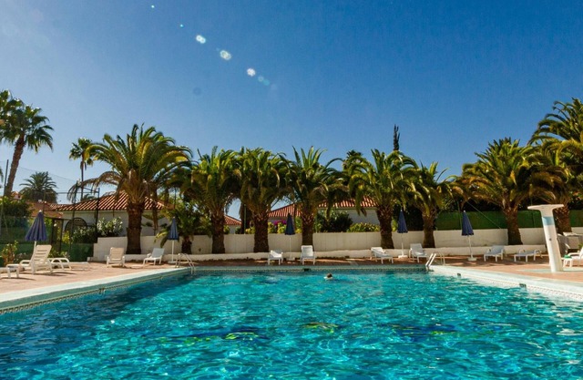 Seaview Friendly Holiday Home 5