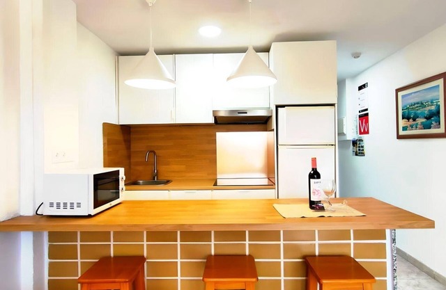 Seaview Friendly Holiday Home 6