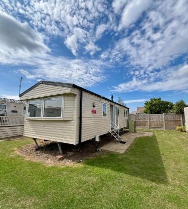 Seaview Holiday Rentals - Rear Park