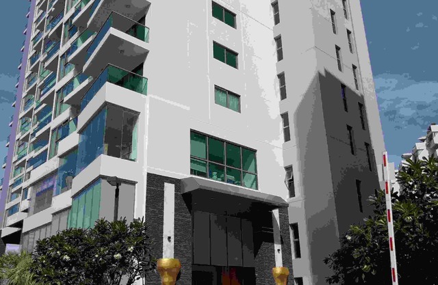 Seaview room in Wongamat beach ,Pattaya. 1-2 minutes walk to the beach.