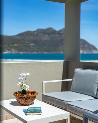 Seaview Villa, Beach Club, HoutBay, Cape Town, South Africa