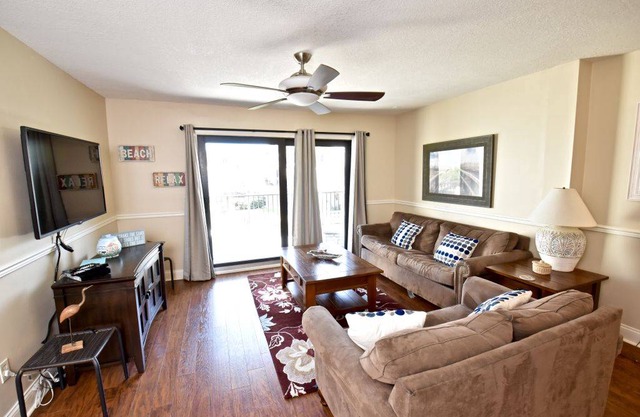 Seawinds 35 Ocean View 3B