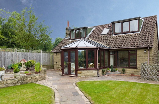 SEAWINDS, family friendly, with open fire in Robin Hood’s Bay