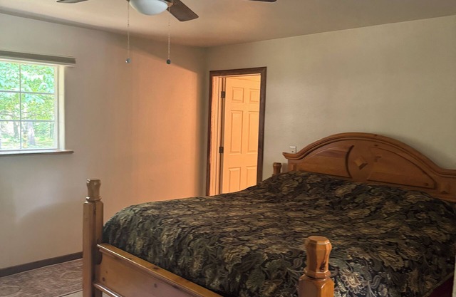 Secluded 5 acre parcel. 3 bedrooms and 2 bathrooms.