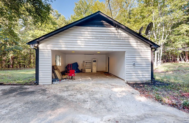 Secluded dog-friendly cabin with updated interior, firepit, games, W/D, and AC