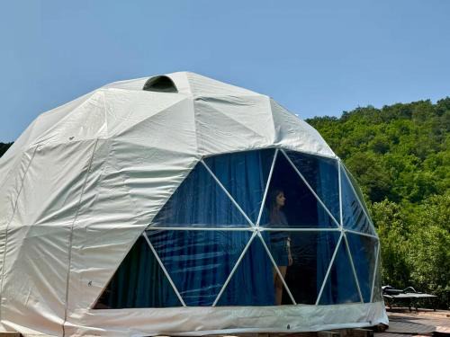 Secluded Dome Retreat near Elena & Bikes