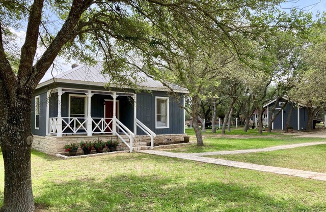 Secluded Farm in the Heart of Driftwood