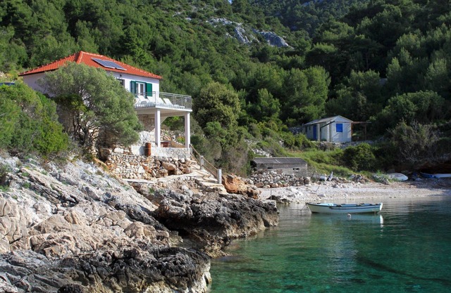 Secluded fisherman's cottage Cove Prisnjak, Hvar (K-8763)