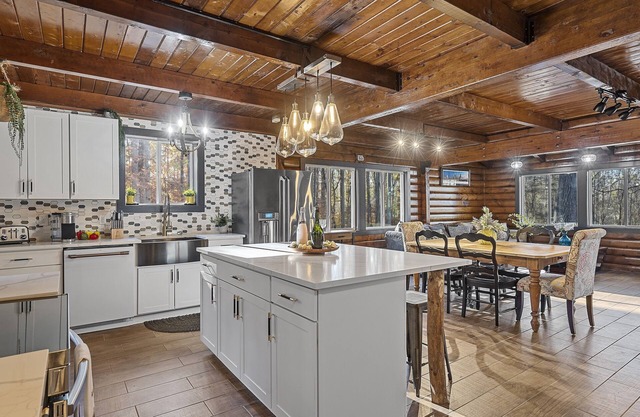 Secluded, private Cabin located close to Downtown Charlotte