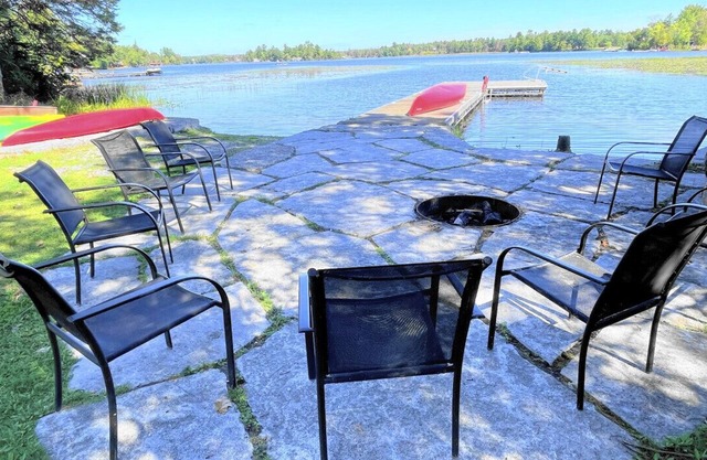 Secluded Stoney Lake Retreat: Your Private Paradise