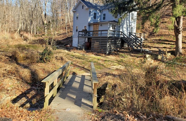 Secluded Wooded Oasis 1 Hour from NYC/Philly