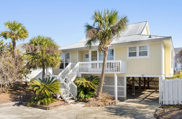 Second Row - Private Boardwalk - Ocean View and Pet Friendly