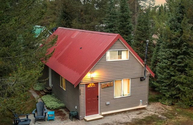 Secret Cabin w/Dock - Fire Pit - Near Yellowstone