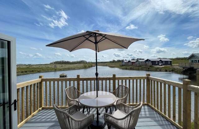 Secret Of Eden Lake View Lodge