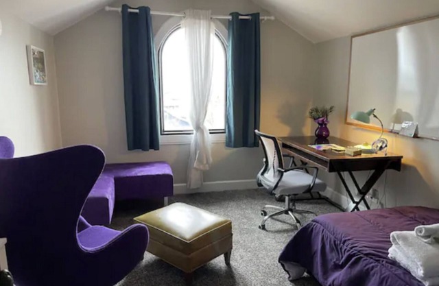 Secure Solitude Room for Women-Perfect for Traveling Nurses, Professionals, Moms