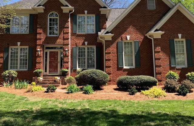 Sedgefield. Steps from the golf course, minutes from Coliseum, Aquatic Center