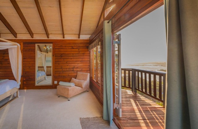 Sedgefield Views Holiday Lodge with Stunning Panorama