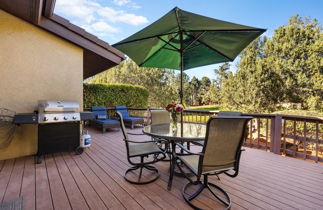 Sedona Bliss, Golf, Pickleball, Tennis & Pool