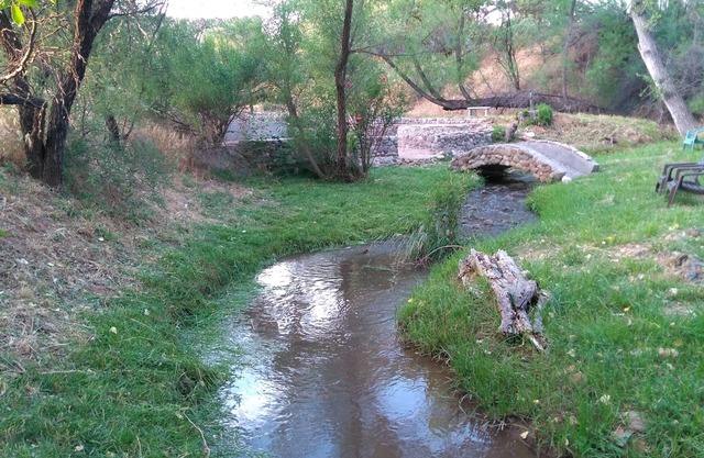 Sedona's Wine Country- peaceful acreage