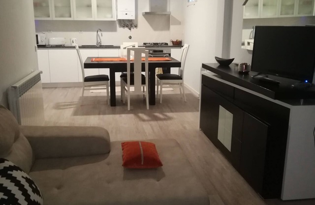 See the Sea! 1 bedroom apartment five mins from Rio Mondego Marina
