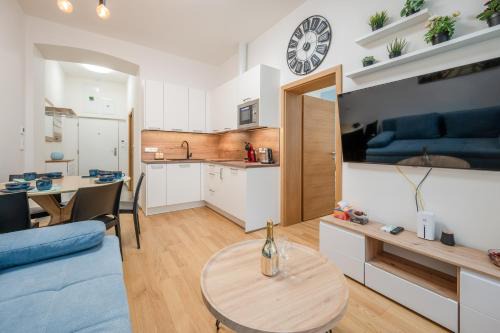 Seifertova Apartments by Willstay