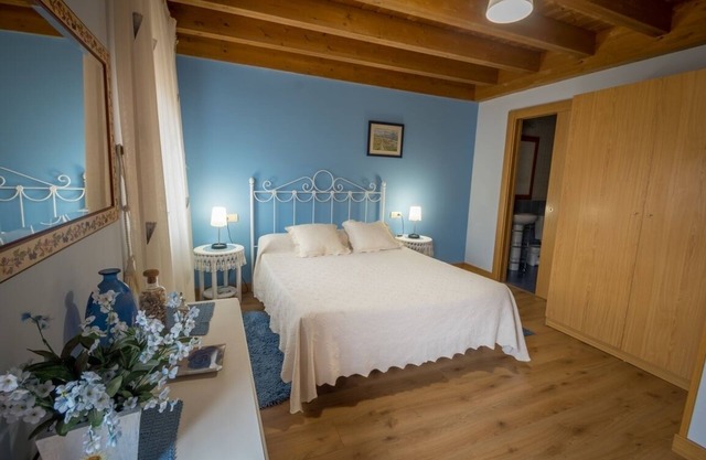 Self catering El Rincón del Alfoz for 14 people