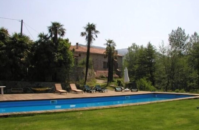 Self catering Mas Manyaques for 5 people